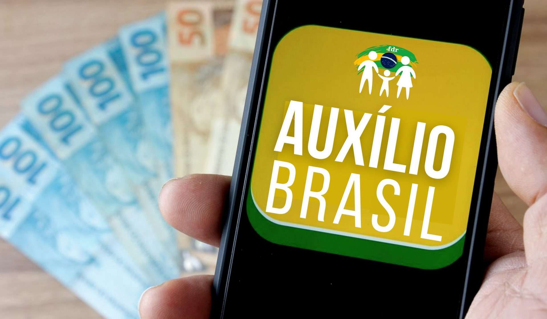 É #FAKE que cadastro do Auxílio Brasil pode ser feito a partir de link no WhatsApp