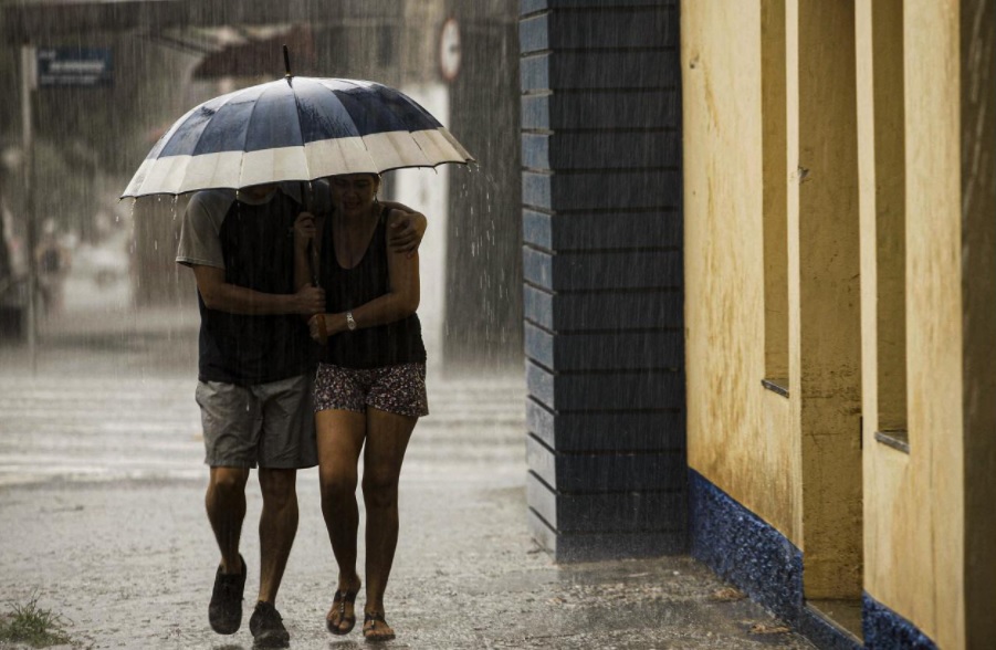 Previsão de chuvas até quarta-feira (8) no Ceará